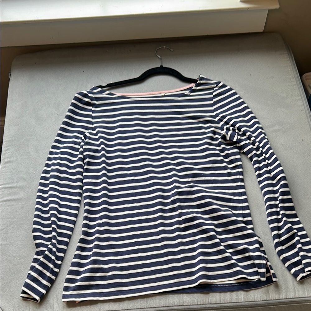 Boden Striped Long Sleeve Tee in Navy and Cream
